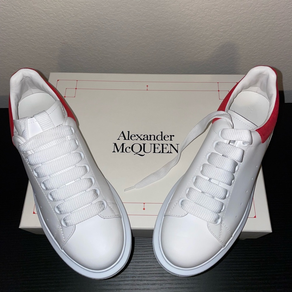 Alexander McQueen Sneakers 💯 Authentic - Picture 2 of 14